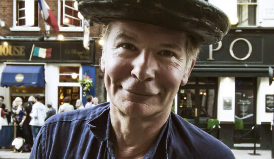A Lucca arriva il cineasta più punk di tutti: Julian Temple